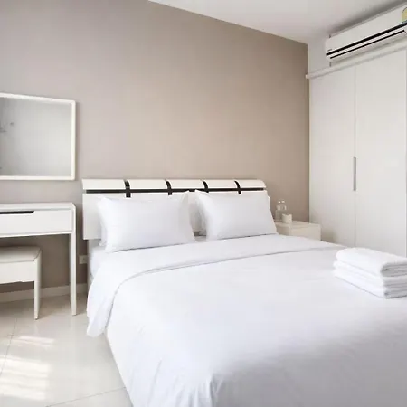 Apartment 芭提雅 市中心公寓预定 紧邻海滩 步行街 适合长租 家庭套房 Unixx *