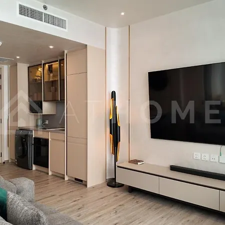 Arom Wongamat Apartment *