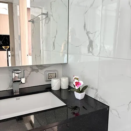 Apartment The Panora Pratamnak High Floor Sea View Luxury 1 Bdr Pattaya