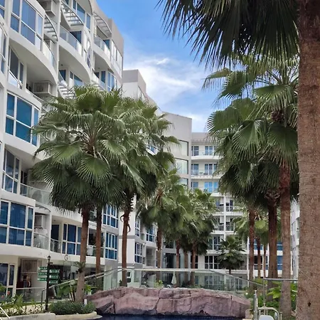 Grand Avenue D512