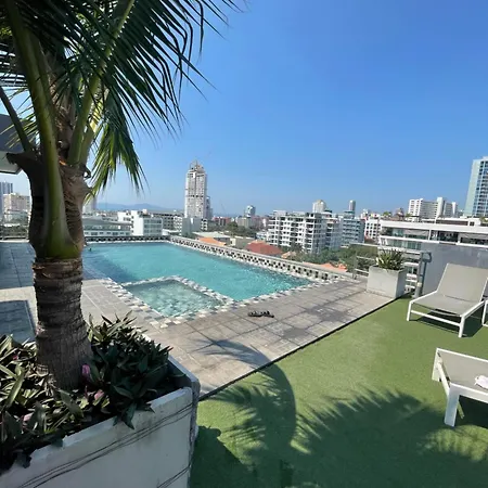 Cozy With Swimming Pool, Gym, Sauna, Great Location, Near Beach, Easy Transport - Guest Friendly * Pattaya