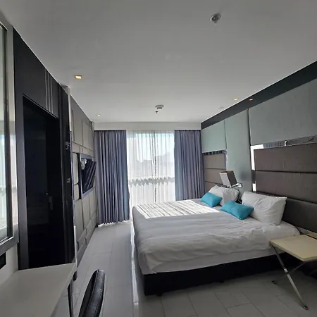 Adoor - Nna Apartment