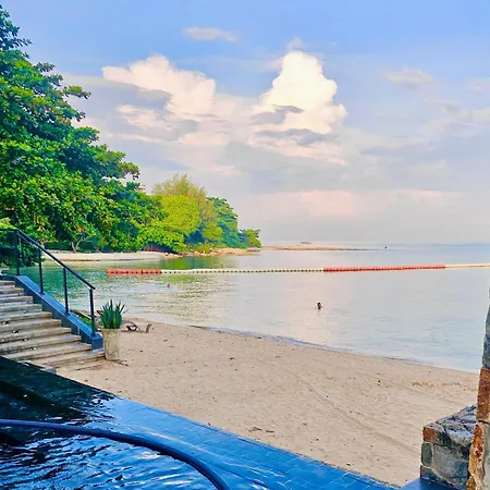 Modus Beachfront อพาร์ทเม้น *