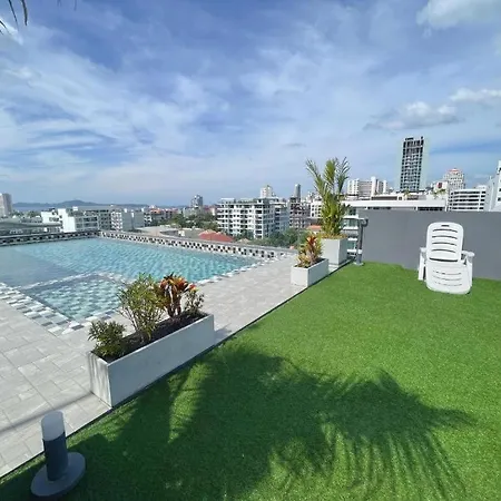 Cozy With Swimming Pool, Gym, Sauna, Great Location, Near Beach, Easy Transport - Guest Friendly * Pattaya