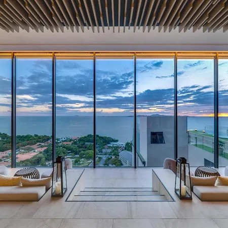 2 Bed Luxury - Front Pattaya