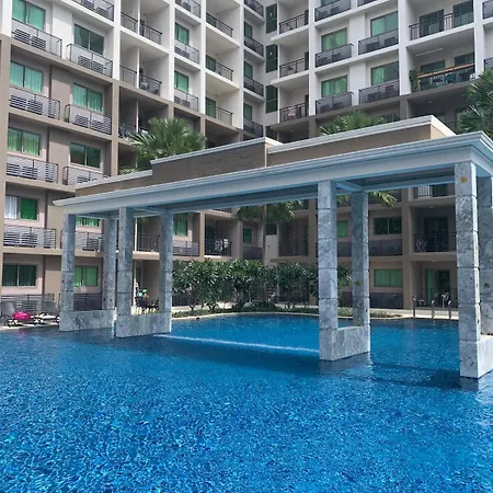 E01 Arcadia Boutique 2-bedroom Apartment, Big Tv, Netflix, Washer & Dryer * Pattaya