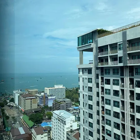 อพาร์ทเม้น The Base - In Middle Town Pattaya
