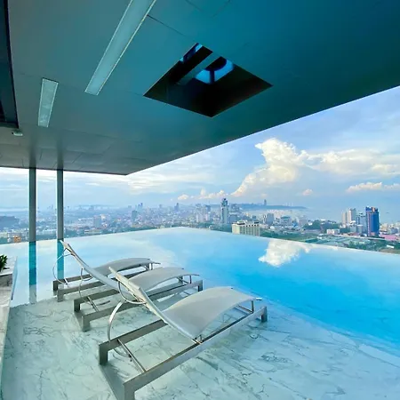 Comfort In Panorama Sky View *