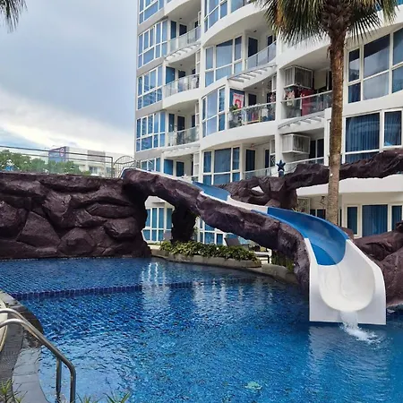 Grand Avenue D512 Apartment *