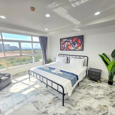 The Ocean Pearl - Steps Waterpark & Market Apartment