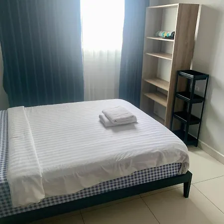 E01 Arcadia Boutique 2-bedroom Apartment, Big Tv, Netflix, Washer & Dryer อพาร์ทเม้น Pattaya
