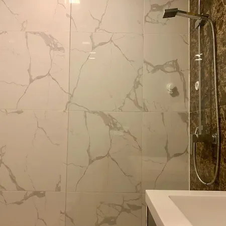 E01 Arcadia Boutique 2-bedroom Apartment, Big Tv, Netflix, Washer & Dryer Pattaya