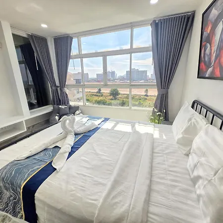 The Ocean Pearl - Steps Waterpark & Market Apartment