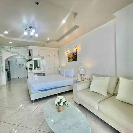 Apartment View Talay 6 By Pat 42