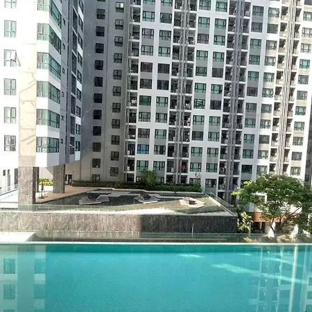 The Base By Adam 3* Pattaya