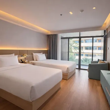 Hotel Beverly Mountain Bay, Trademark Collection By Wyndham Pattaya