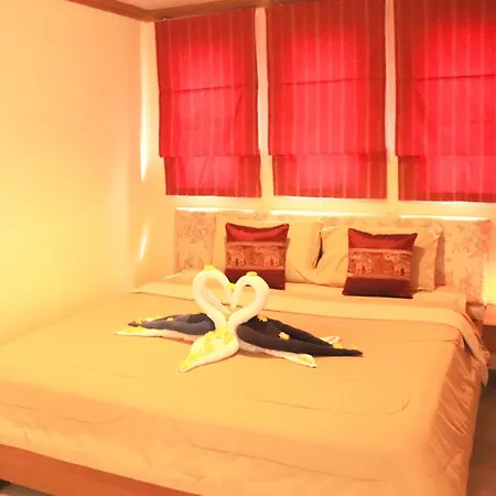 Rouge Service Apartments, Soi Buakhao