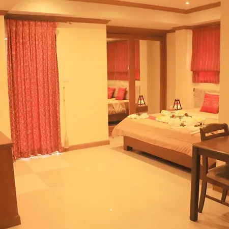 Rouge Service Apartments, Soi Buakhao โรงแรม 3*