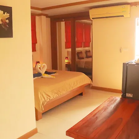 Rouge Service Apartments, Soi Buakhao โรงแรม 3*