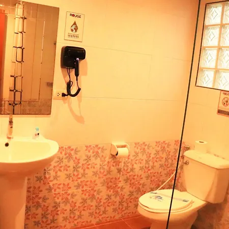 Rouge Service Apartments, Soi Buakhao 3* Pattaya