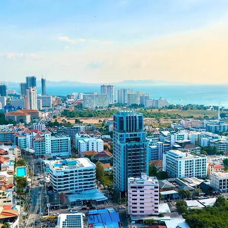 โรงแรม Fourium And Serviced