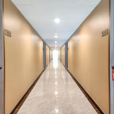 Velin โรงแรม 4*