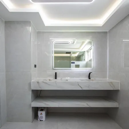 Apartment View Talay 7 - Luxury Beachfront & Panoramic Sea View Pattaya