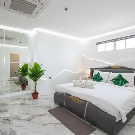 View Talay 7 - Luxury Beachfront & Panoramic Sea View Pattaya