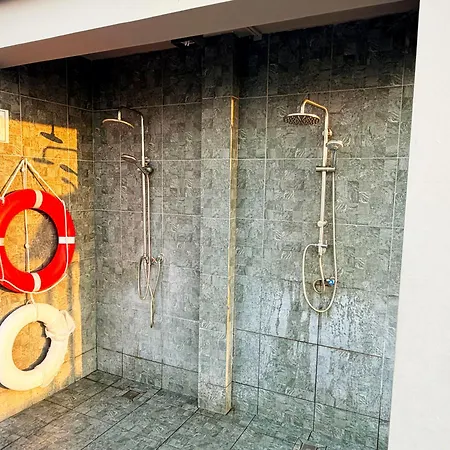 Modern 2br Rooftop Swimming Pool Pratumnak *