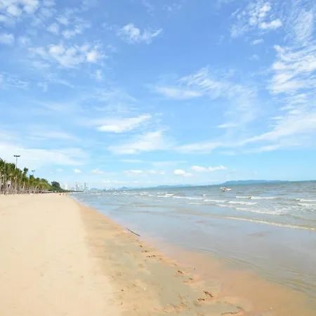 View Talay 7 - Luxury Beachfront & Panoramic Sea View Apartment