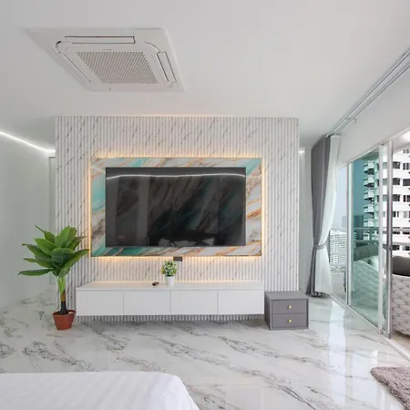 View Talay 7 - Luxury Beachfront & Panoramic Sea View * Pattaya