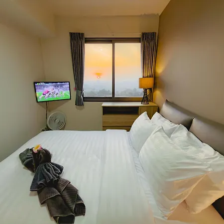 Skyline Serenity By Mountain Park Apartment *