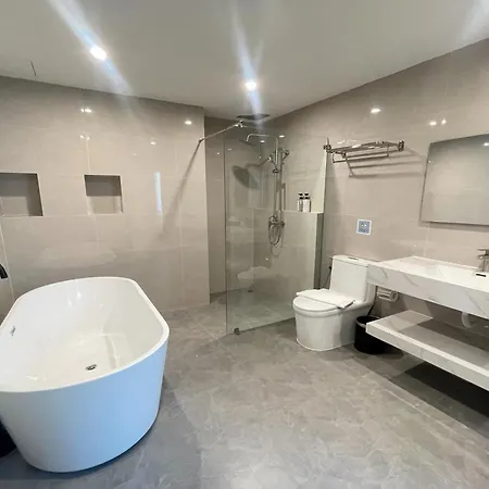 โรงแรม Velin
