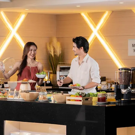 โรงแรม โนวา เอ็กซ์เพรส โฮเทล