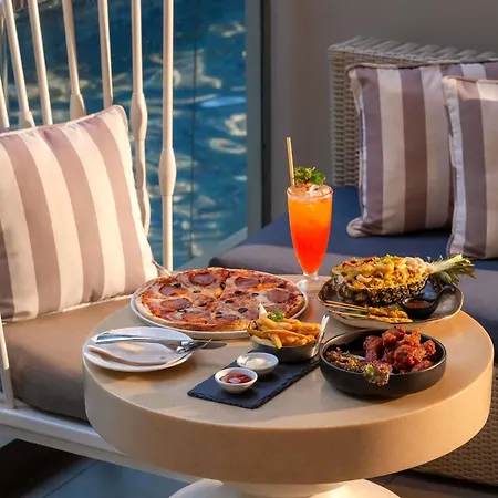 Mercure Ocean Hotel