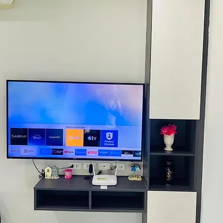 Apartment The Base 2 Bed 2 Bath By Pupu *