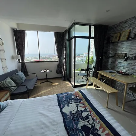Furnished Near The Apartment *