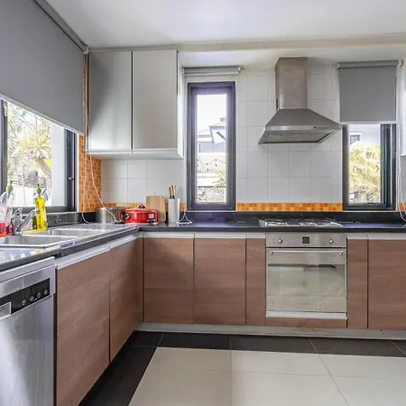 Thai Luxury 3bedroom Pool Near Hollywood วิลล่า *