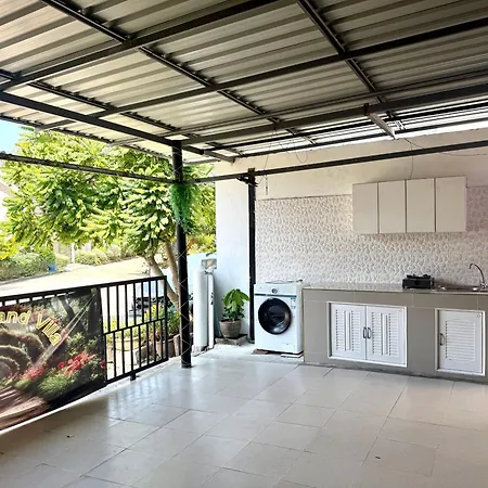 Warisa Grand 3 Bedroom Villa *
