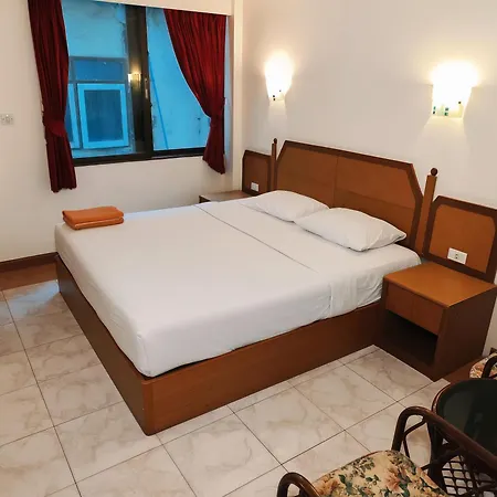 โรงแรม Dream Walking Street *