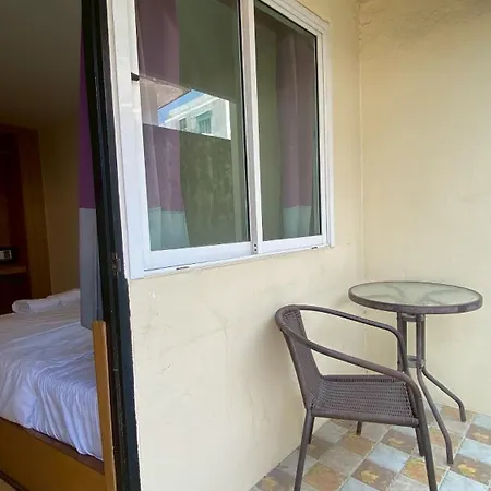 Sea Place Soi 7 Inn *