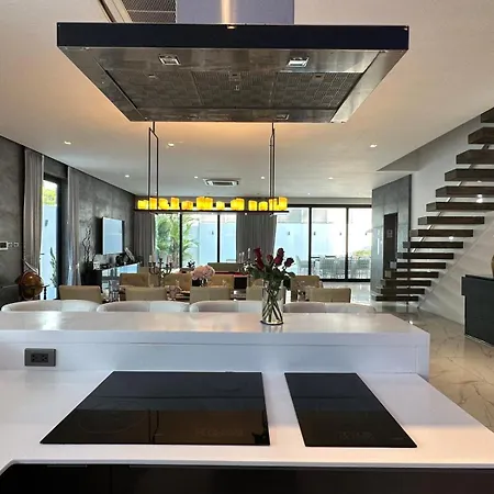 1600m Nearly Walkstreet Elevator Villa *
