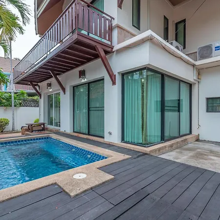 Thai 3b Pool Near Hollywood * Pattaya