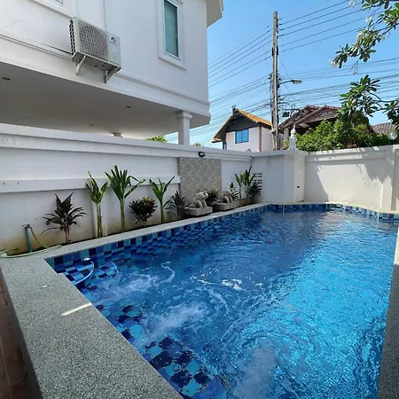 T2-central Pool Near Walking Street