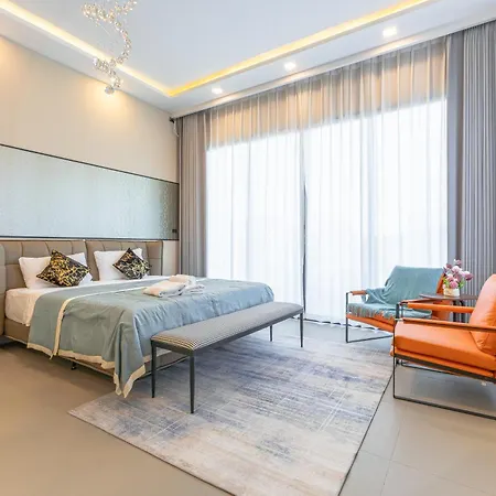 Luxury 6b Lagoon With Swimming Pool วิลล่า Pattaya