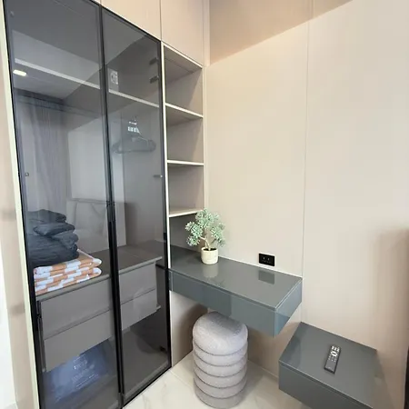 La Richie - Luxury Townhouse In A Comfortable Area *