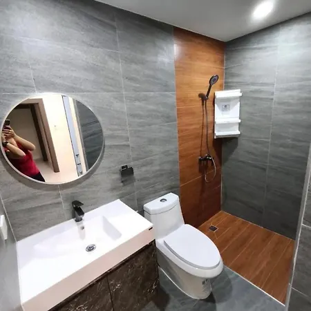 Corrib Village Phratamnak Cozy 4 Bdr Pool Villa