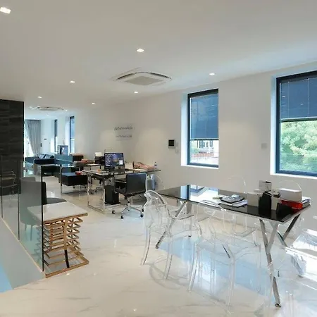 1600m Nearly Walkstreet Elevator Villa