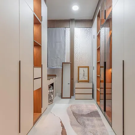 Luxury 6b Lagoon With Swimming Pool Pattaya