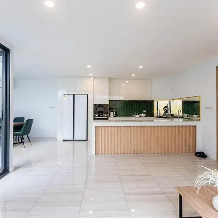 Susu By Facai 4br Swimming Pool